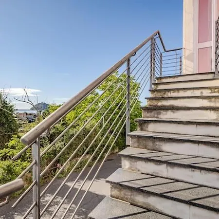 Iris Vista Gallinara 公寓 阿尔本加