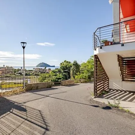 Iris | Vista Gallinara Apartamento