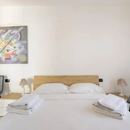 Iris | Vista Gallinara Apartamento Albenga