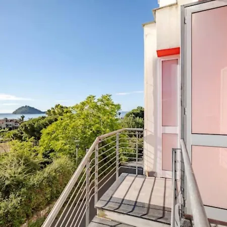 Iris | Vista Gallinara Apartamento Albenga