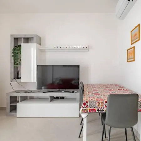 Iris | Vista Gallinara Apartamento *